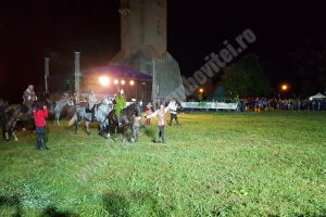 În cazul în care vremea va fi nefavorabilă, spectacolele Festivalului Dracula se mută la Tetarul Tony Blandra