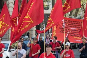 Cronici Britanice: De la 1 Mai laburist la Sărbători Marxiste Fericite