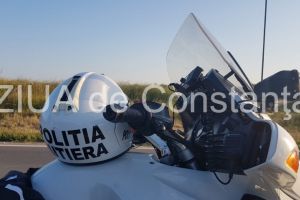 Accident rutier pe DN14. Traficul in zona a fost blocat. Doua persoane au fost ranite