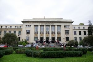 Reprezentanţii Universităţii Bucureşti reacţionează: Deva nu este primul oraş din România care are un master cu dublă diplomă