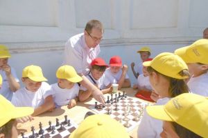 Turneu de şah la Huşi