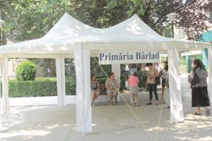 Apă rece pentru bârlădenii aflaţi la plimbare