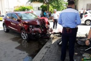 Un oltean din MAGLAVIT a distrus un peco de pe strada CARACAL