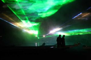 Proiectii 3D pe apa, la Surduc. Concursuri, ture cu bicicleta si muzica, duminica, la Zilele Lacului