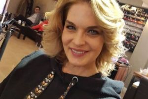 Manuela „Pădureanca” HĂRĂBOR a strâns o avere în conturi! Uite ce salarii a încasat de la STAT. Șefă la TEATRU