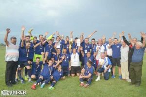 FOTO, VIDEO, Sportul Petreşti, câştigătoarea finalei “thriller” de Cupa României, cu Transalpina Șugag! Doru Oancea – al doilea trofeu consecutiv, Dan Comşa – învingător al treilea an la rând, cu echipe diferite