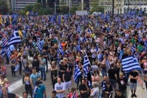 Grecia în stradă! Poporul se simte TRĂDAT de GUVERN. Motivul REVOLTEI