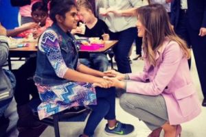 Melania Trump se OPUNE lui Donald Trump: NU vrea să vadă migranţii copii SEPARAŢI de PĂRINŢI