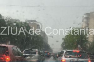 Avertizare nowcasting: Cod galben de descarcari electrice si grindina, pentru mai multe localitati din judetul Constanta