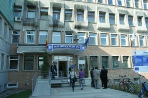 Bătălia pe sporuri, la spitalul judeţean