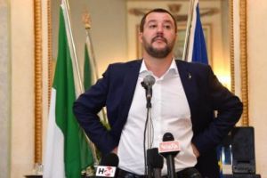 Aquarius a fost doar vârful aisbergului. Cum poate Italia să scufunde Uniunea Europeană