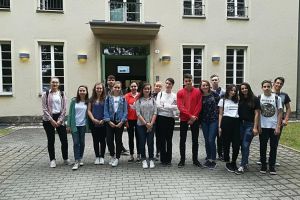 Formare profesională în web design şi e-commerce la standarde europene