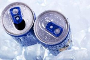 Ministerul Sanatatii propune interzicerea comercializarii bauturilor energizante persoanelor sub 18 ani