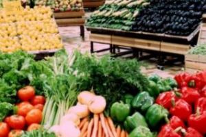 Lista preţurilor din Piaţa Dezmir. Se laudă că sunt cele mai bune din judeţ