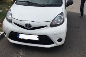 Biciclist, lovit de un autoturism pe strada Dezrobirii din Constanta