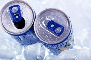 Ministerul Sănătăţii vrea să interzică energizantele persoanelor sub 18 ani