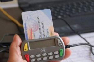 ALERTĂ în ROMÂNIA. Ce se întâmplă cu CARDURILE de SĂNĂTATE ale românilor