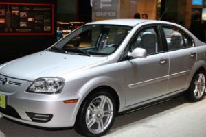 Am trăit s-o vedem şi pe asta: americanii au copiat Dacia Logan copiată deja de chinezi