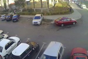 Investiţii la Primăria Piteşti: un milion de euro pe panouri la intrările în oraş şi „managementul parcărilor”