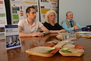 Medalii pentru profesorii gălăţeni care au găsit soluţii pentru scoaterea nitriţilor din produsele alimentare