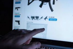 O casnică din Franţa demascată ca şefă a unui magazin virtual pentru traficanţi şi terorişti