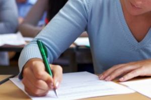 Evaluarea Naţională: Peste 67 % din totalul candidaţilor care au susţinut probele, au obţinut note peste 5, înainte de contestaţii