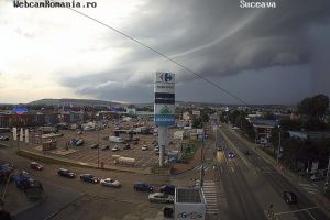 Fenomene meteo extreme au fost resimţite luni seara în municipiul Suceava