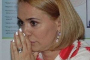 ȘOCUL VIEȚII pentru ANDREEA ESCA. Ce făcea FIICA EI de mai bine de DOI ANI. Prezentatoarea nu şi-a putut STĂPÂNI LACRIMILE