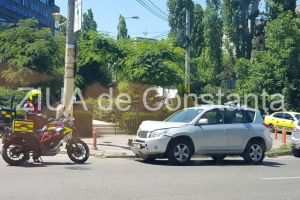 Accident rutier pe bulevardul A. Lapusneanu. Doua autoturisme au intrat in coliziune
