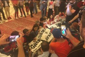 Secretarul general al PSD, după PROTESTELE din Parlament: „Într-o ţară normală, erau luaţi cu DUBELE”