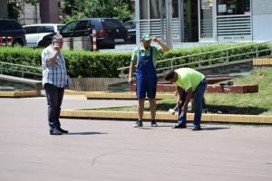 FOTO. Groapa lui Gyuszi, pe mâna muncitorilor. Se reasamblează plăcile