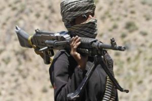 30 de soldaţi afgani au fost ucişi în primul atac al talibanilor de la încetarea armistiţiului dintre aceştia şi guvern 