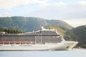 Jobul pe croazieră: merită?