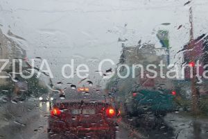 Cod galben de furtuna in Capitala si alte judete. Se anunta averse si descarcari electrice