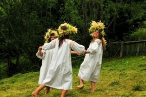 21 iunie – Ziua Mondială a Soarelui. Solstiţiul de vară, celebrat în jurul lumii