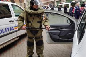 Incident suspect în Mănăştur! Un clujean a fost rănit după ce o cutie aşezată lângă maşina lui i-a explodat în faţă