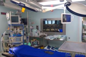 Conferinţă naţională de Urologie cu operaţii transmise în direct la Oradea şi Cluj: „Facem tot ce se face şi la New York, şi în Japonia, şi în Germania” (FOTO)