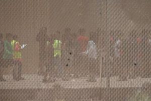 Absolut ŞOCANT! Copiii migranţi DROGAŢI fără consimţământul părinţilor