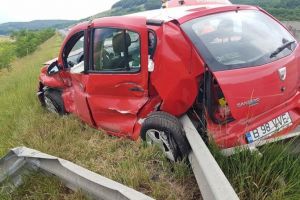 FOTO. Accident pe Autostrada Sebeş-Sibiu: Un şofer a lovit parapeţii