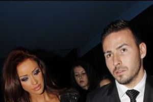 Un FOTBALIST cunoscut are o nouă iubită, pe Regina Sprâncenelor 