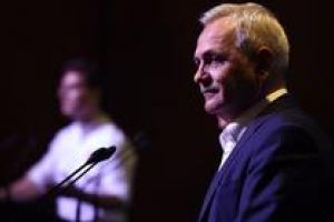 BREAKING NEWS Liviu Dragnea a fost condamnat la 3 ani şi 6 luni de închisoare cu executare în dosarul angajărilor fictive de la DGASPC Teleorman. Decizia nu e definitivă