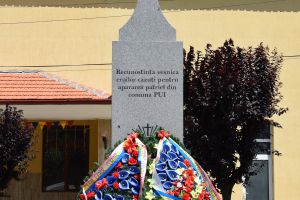 Eroii din localitatea Pui