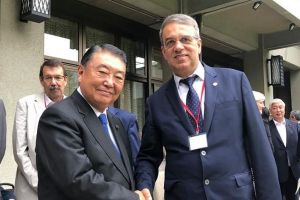 Ce face senatorul Vergil Chitac la Tokyo?