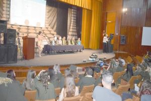 O nouă promoţie de asistenţi medicali: Curs festiv la ”Radu Miron”