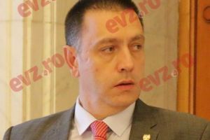 Cu ce argumente îl APĂRĂ Fifor  pe DRAGNEA