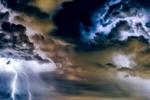 Cod galben de ploi şi vijelii în 31 de judeţe