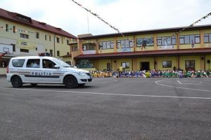 Recomandările poliţiştilor pentru elevii aflaţi în vacanţă