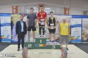FOTO: Halterofilii albaiulieni – nouă medalii la naţionalele Under 17 din Cetatea Marii Uniri | Raimondo Văduva (CS Unirea Alba Iulia) – vicecampion naţional