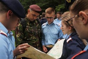 Elevi ai Colegiului Militar din Câmpulung, în tabără de instrucţie la Colibiţa