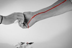 Dreptate la CEDO pentru un bărbat homosexual din Franţa. Motivul INCREDIBIL care NU îi permite să doneze sânge 